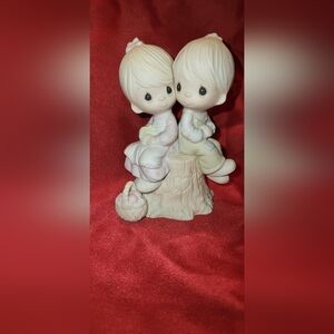 Precious Moments “Love One Another” (1976, Enesco E-1376)